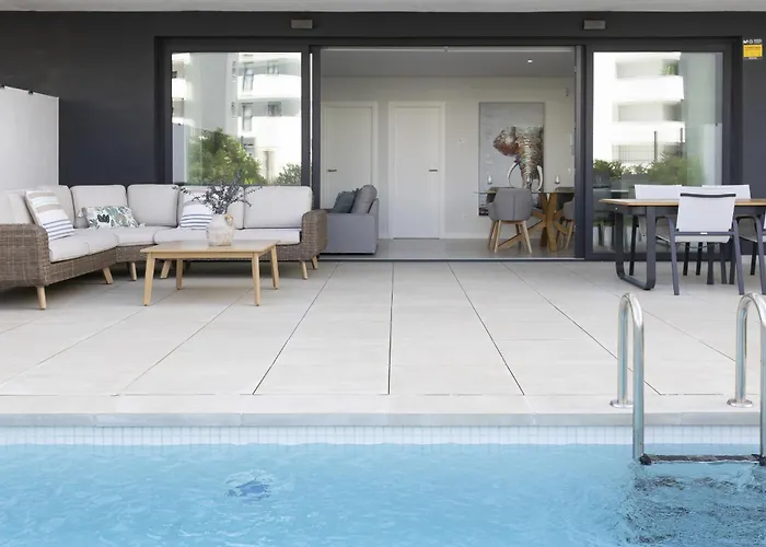 Premium Garden Suite With Private Pool In Higueron