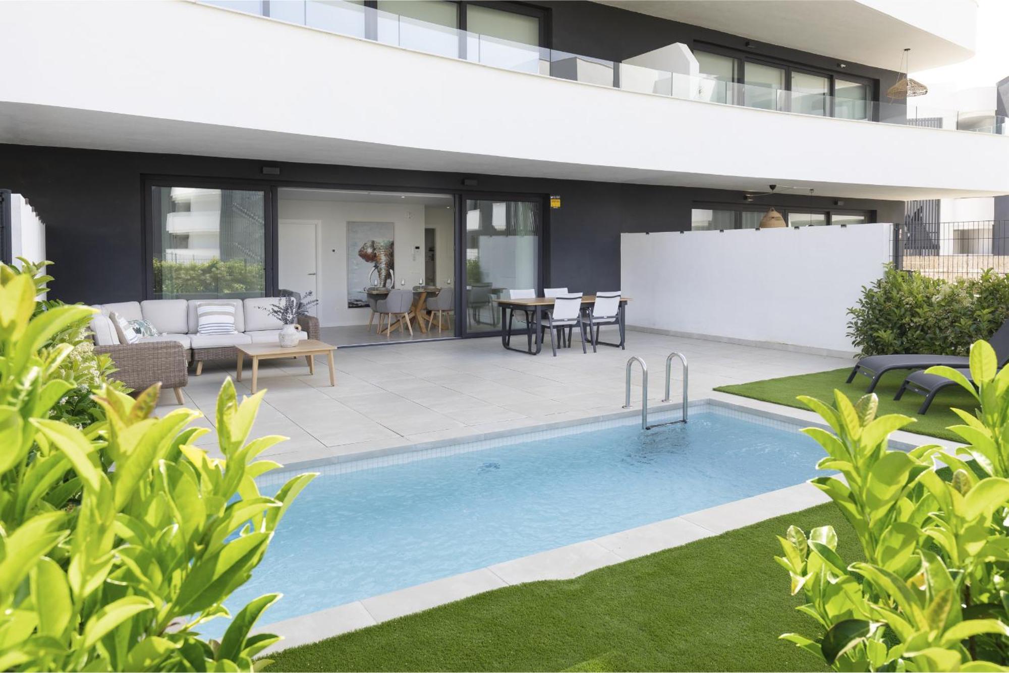 Premium Garden With Private Pool In Higueron Fuengirola