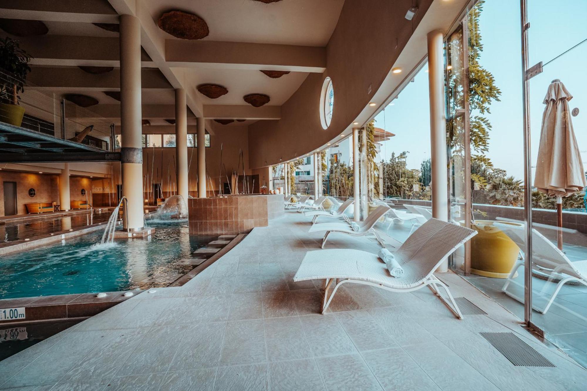 Premium Garden With Private Pool In Higueron Apartamento *